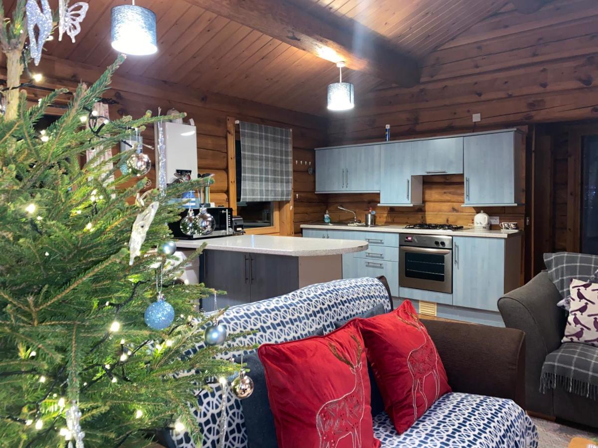 Log Home Village 울버스톤 외부 사진