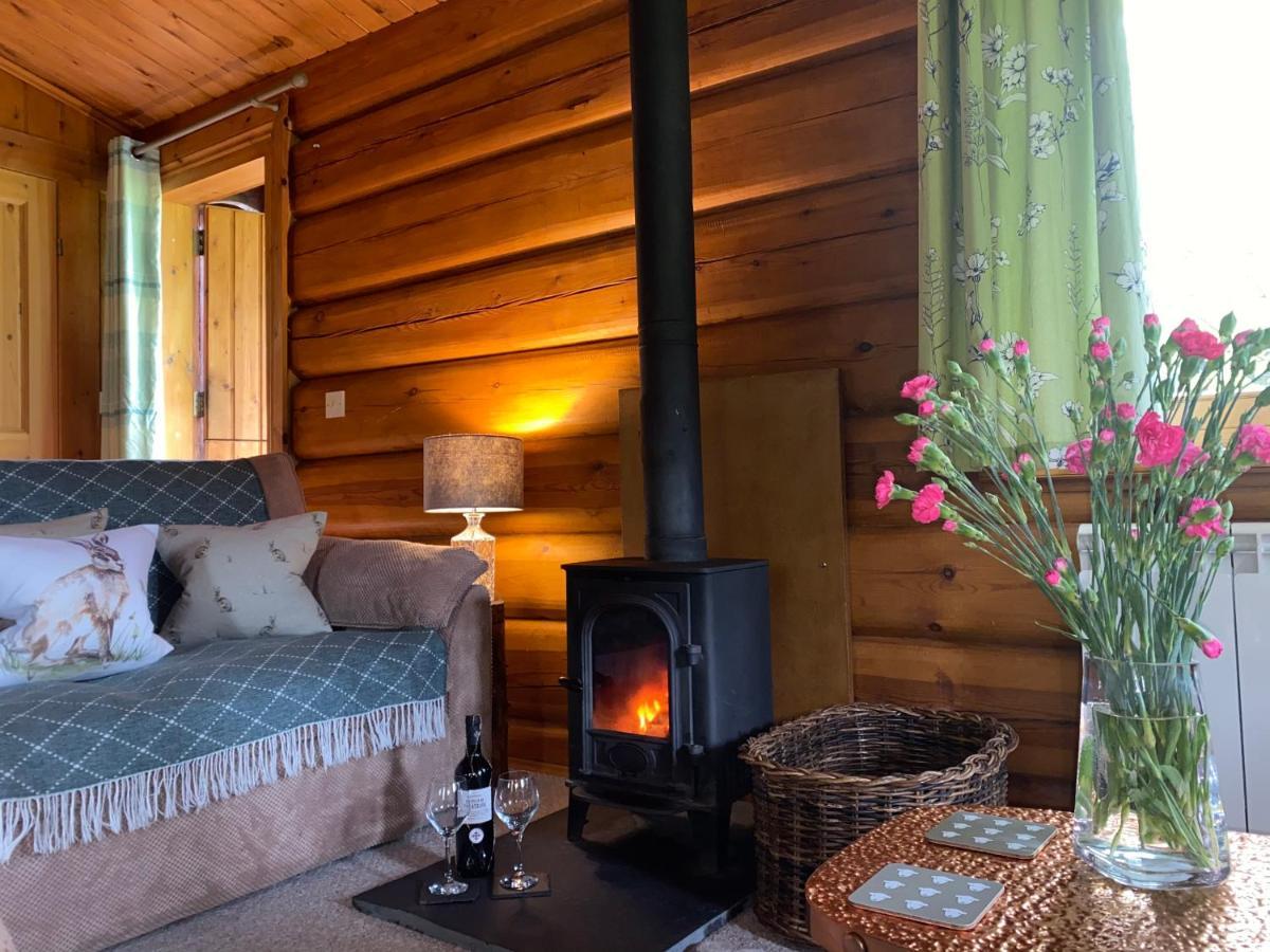 Log Home Village 울버스톤 외부 사진